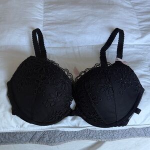 Victoria's Secret Black Floral Embroidered Bra